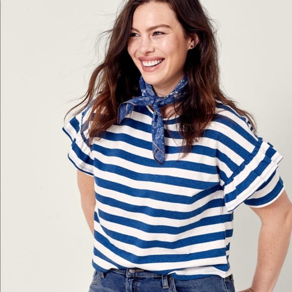 Universal Thread Tops - Universal Thread Striped Ruffle Sleeve Top EUC! Universal Thread Tops - Universal Thread Striped Ruffle Sleeve Top EUC!